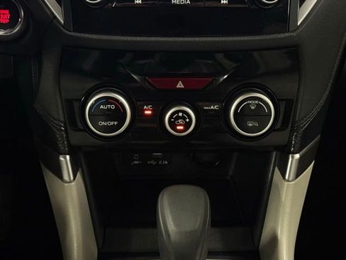 Used 2023 Subaru Forester Premium image 32