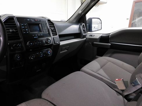 Used 2018 Ford F150 XLT w/ Heavy-Duty Payload Package image 60