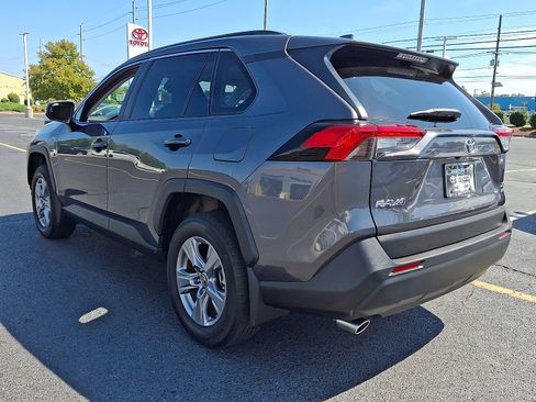 Used 2024 Toyota RAV4 XLE AWD/4WD image 4