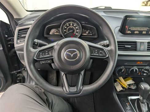 Used 2018 MAZDA MAZDA3 Sport image 11
