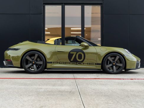 Certified 2026 Porsche 911 GTS RWD image 15