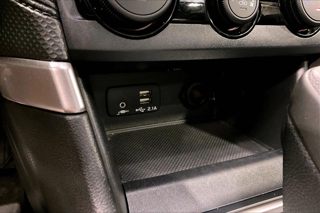 Used 2019 Subaru Forester Premium w/ All-Weather Package AWD/4WD image 17