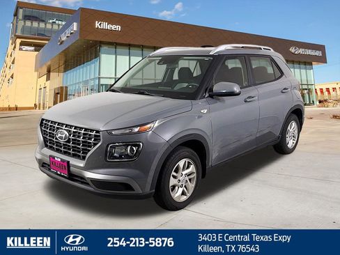 Used 2020 Hyundai Venue SEL FWD image 3