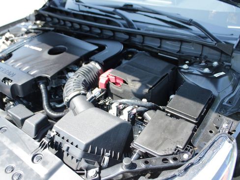 Used 2020 Nissan Altima 2.0 SR FWD image 34