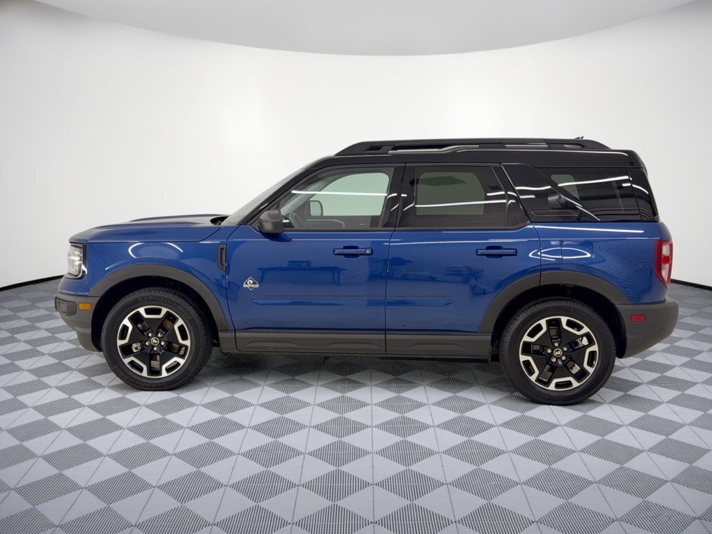 Certified 2023 Ford Bronco Sport Outer Banks AWD/4WD image 2