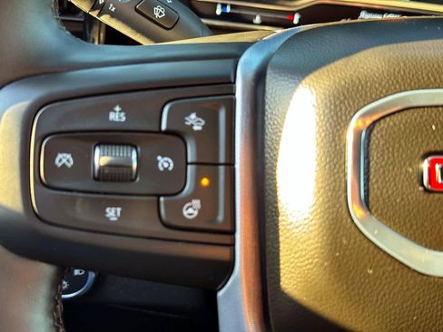 Used 2024 GMC Sierra 1500 SLE image 21