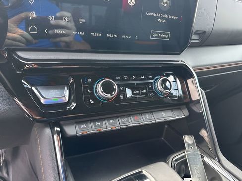 Used 2024 GMC Sierra 1500 AT4 w/ AT4 Premium Package image 35