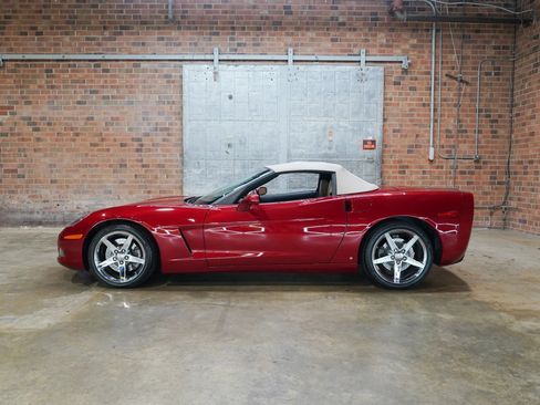 Used 2008 Chevrolet Corvette Convertible RWD image 1