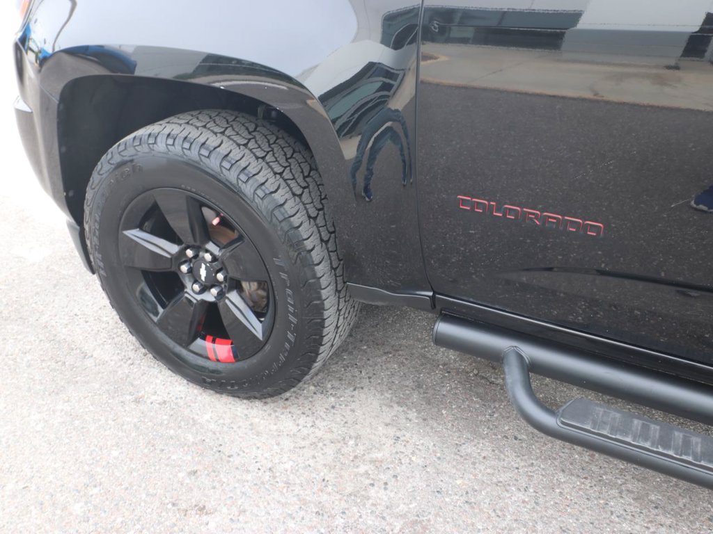 Used 2018 Chevrolet Colorado LT w/ Redline Special Edition RWD image 3