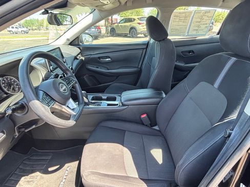 Used 2024 Nissan Sentra SV FWD image 21