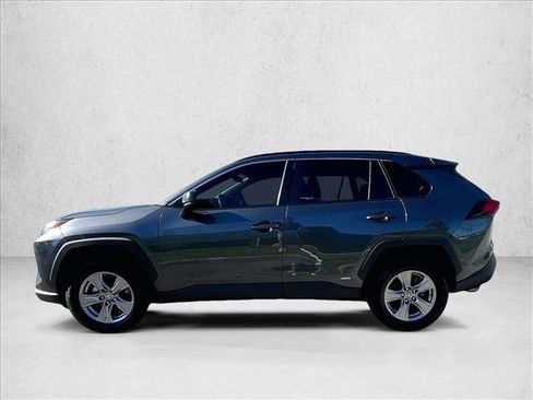 Used 2025 Toyota RAV4 LE AWD/4WD image 6