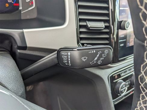 Used 2021 Volkswagen Atlas SEL image 38