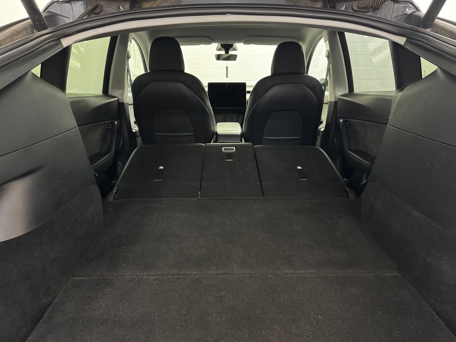 Used 2022 Tesla Model Y Long Range AWD/4WD image 34
