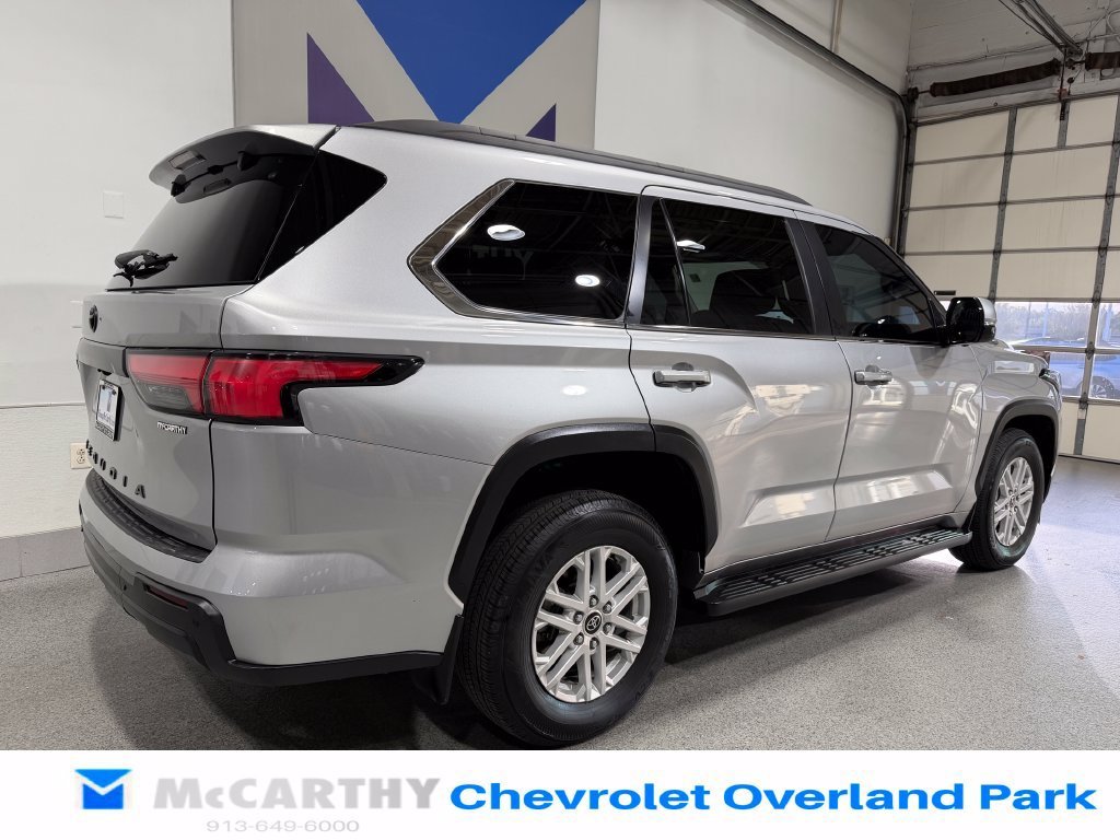 Used 2024 Toyota Sequoia SR5 w/ SR5 Premium Package AWD/4WD image 5