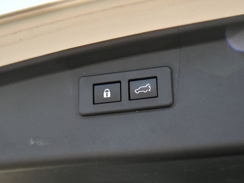 Used 2022 Subaru Outback Limited AWD/4WD image 38
