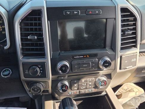 Used 2018 Ford F150 4x4 SuperCrew image 17