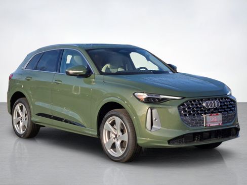 New 2025 Audi Q5 Premium Plus AWD/4WD image 6