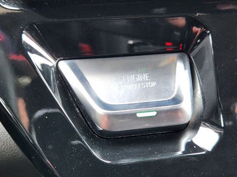 Used 2025 GMC Sierra 1500 AT4 w/ AT4 Premium Package image 18