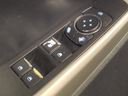 Used 2021 Ford Explorer XLT RWD image 27