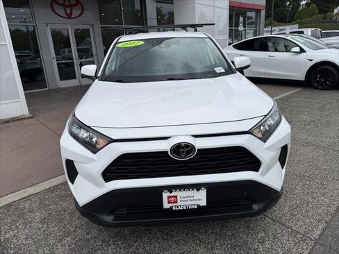 Certified 2022 Toyota RAV4 LE AWD/4WD image 11