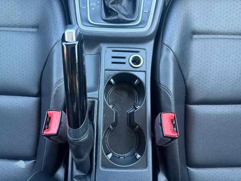 Used 2017 Volkswagen Golf SE FWD image 13