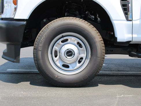 Used 2026 Ford F250 XL AWD/4WD image 40