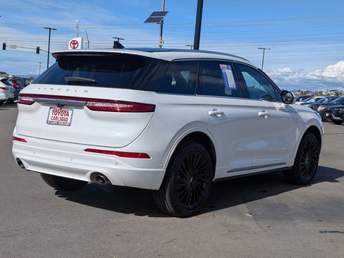 Used 2022 Lincoln Corsair Reserve w/ Luxury Package image 13