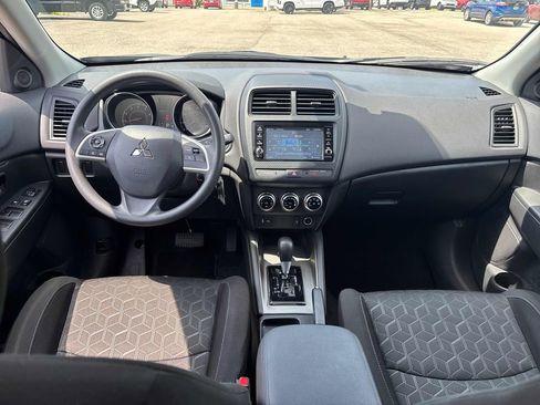 Used 2025 Mitsubishi Outlander Sport ES AWD/4WD image 22