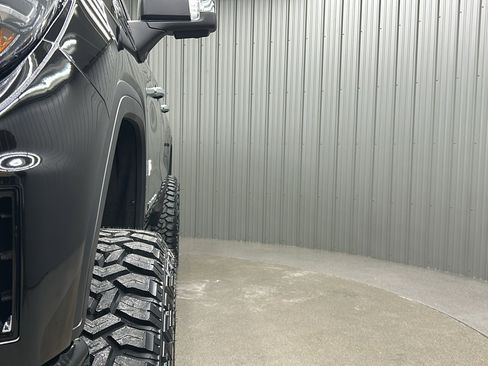 Used 2025 GMC Sierra 1500 Denali Ultimate image 16