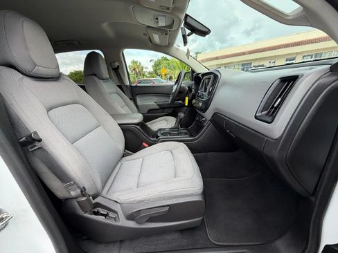 Used 2019 Chevrolet Colorado W/T w/ WT Convenience Package RWD image 18