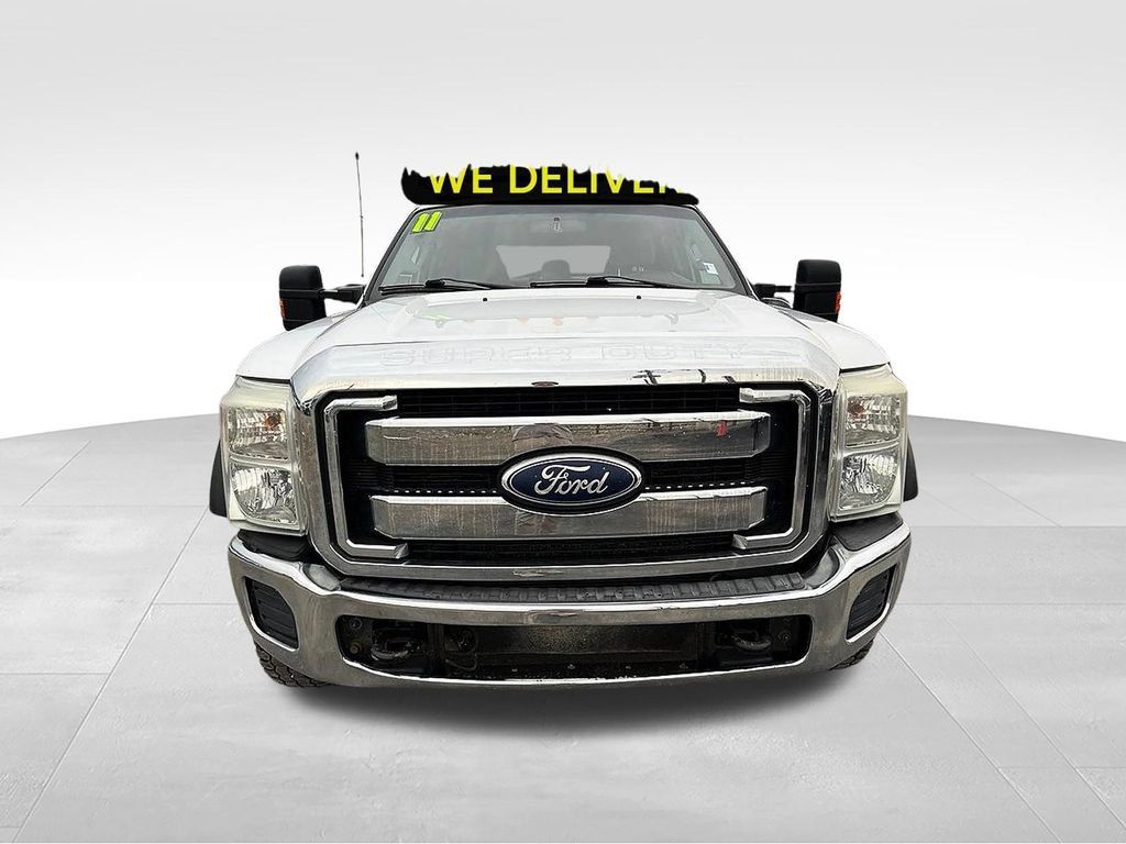 Used 2011 Ford F550 4x4 Crew Cab Super Duty w/ Payload Upgrade Pkg image 2