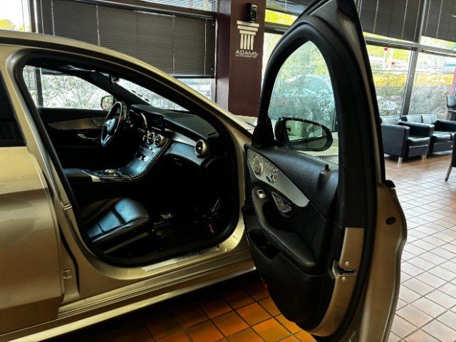 Used 2019 Mercedes-Benz C 300 4MATIC Sedan image 27
