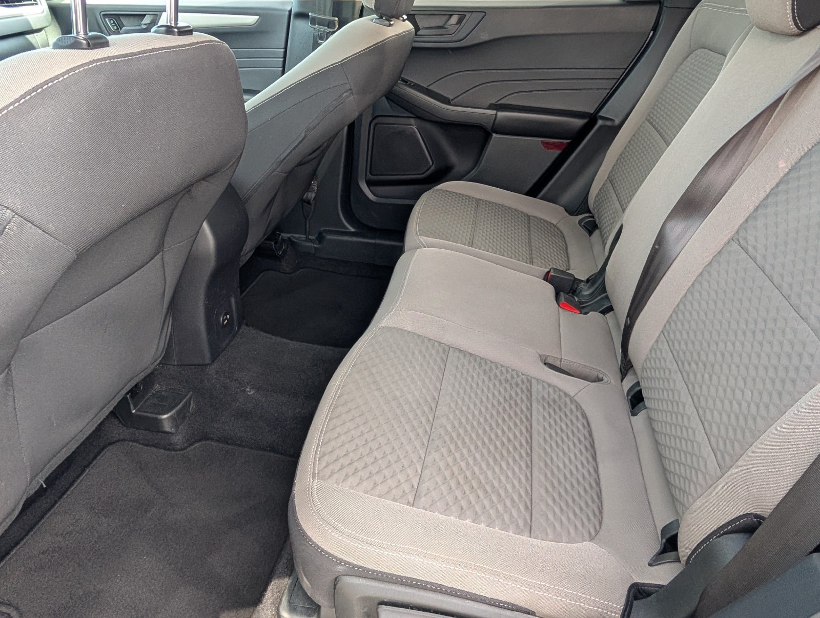 Used 2022 Ford Escape SE FWD image 14
