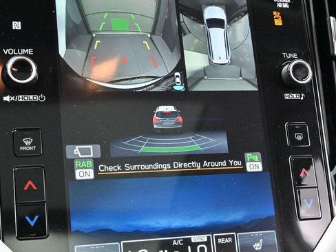 Used 2023 Subaru Ascent Limited w/ Technology Package AWD/4WD image 22