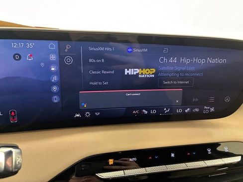 Used 2025 Buick Enclave Preferred w/ Power Package image 26