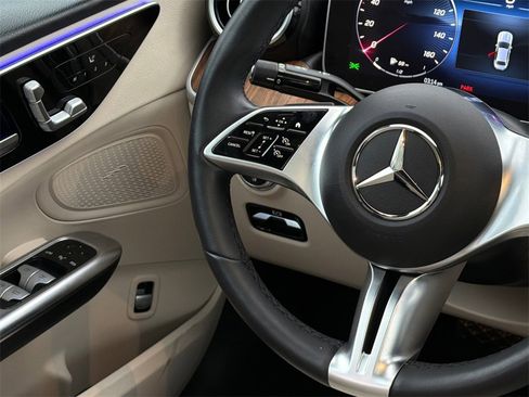 Used 2023 Mercedes-Benz C 300 4MATIC Sedan image 19