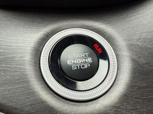 New 2025 Jeep Grand Cherokee L Limited w/ Black Appearance Package image 24