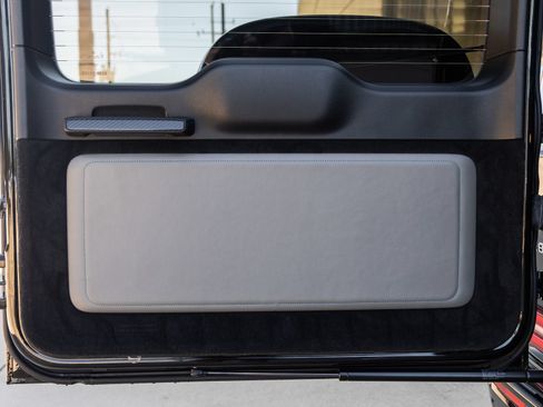 Used 2025 Mercedes-Benz G 580 w/ EQ Technology image 35