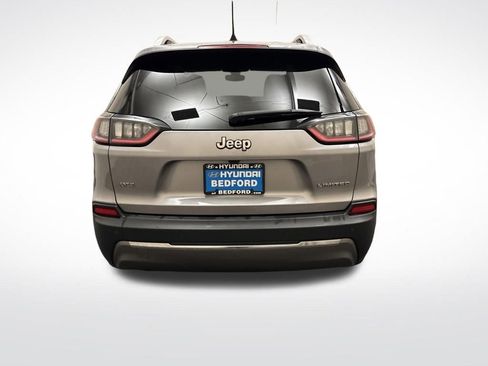Used 2019 Jeep Cherokee Limited FWD image 6