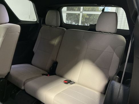 Used 2022 Chevrolet Traverse LS AWD/4WD image 25
