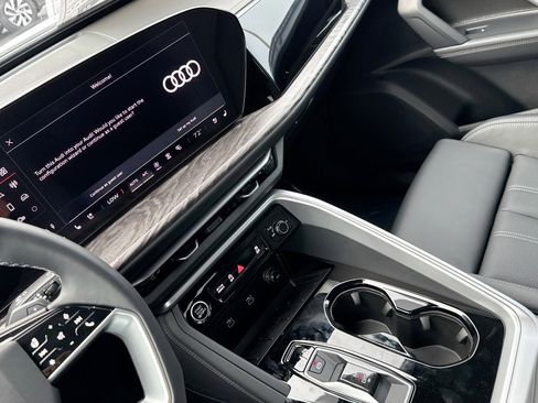 New 2025 Audi Q5 Premium Plus AWD/4WD image 28