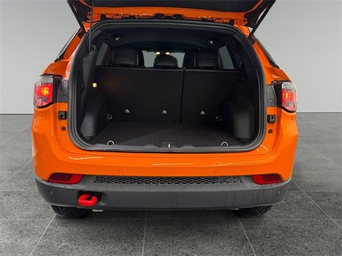 New 2026 Jeep Compass Trailhawk image 13