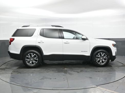 Used 2021 GMC Acadia SLE w/ Driver Convenience Package FWD image 3