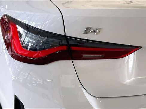 New 2026 BMW i4 eDrive40 RWD image 14