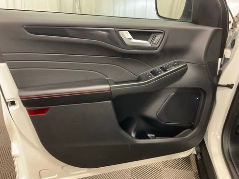 Used 2024 Ford Escape ST-Line image 14