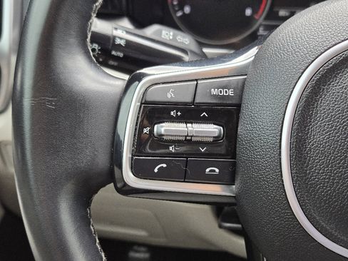 Certified 2023 Kia Sorento S image 27