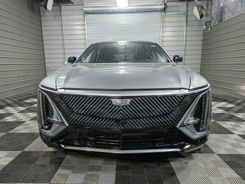Used 2025 Cadillac Lyriq Luxury w/ LPO, Floor Liner Package image 3