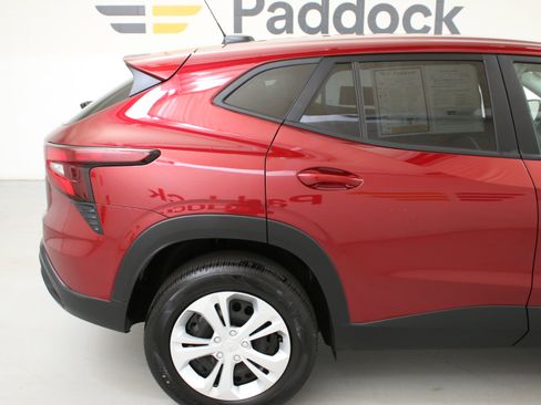 Used 2024 Chevrolet Trax LS FWD image 10