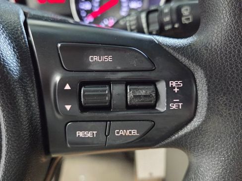 Used 2016 Kia Sedona LX w/ LX Convenience Package FWD image 27