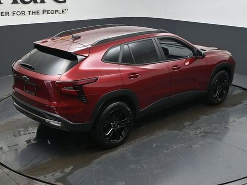 Used 2024 Chevrolet Trax ACTIV w/ Driver Confidence Package image 39